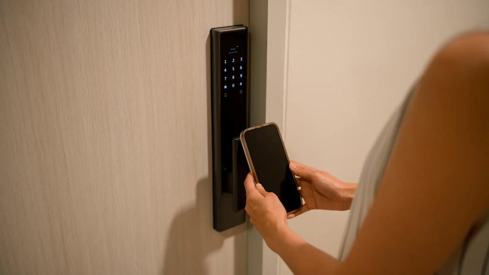 Inviting others to your smart home